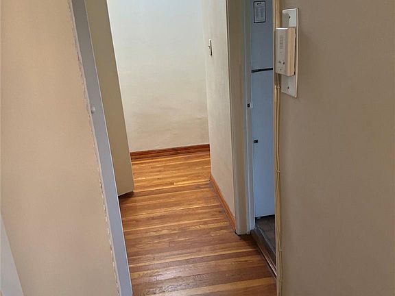 5th image of 211-40 18th avenue #4j