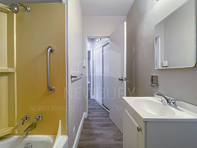 WestWood Apartments — Photo 17