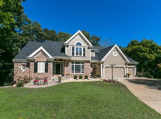 501 Autumn Bluff Dr, Ballwin, MO 63021