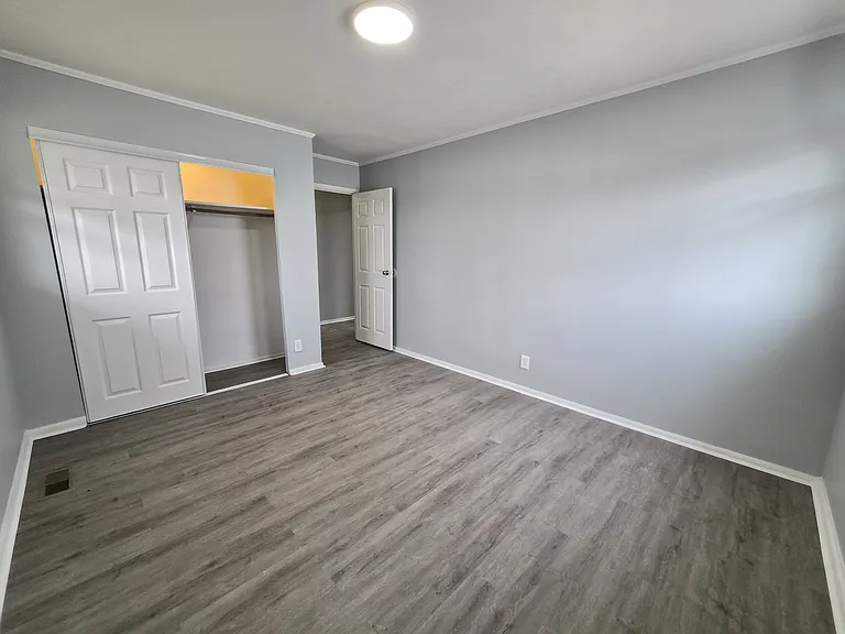 3747 Ireland Dr — Photo 6