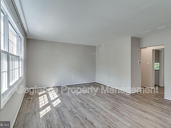 2nd image of 3374 Breckenridge Ct
