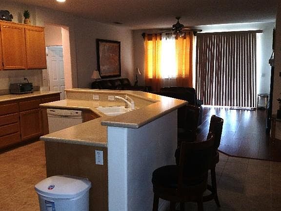 3rd image of 12777 Biscayne Ave