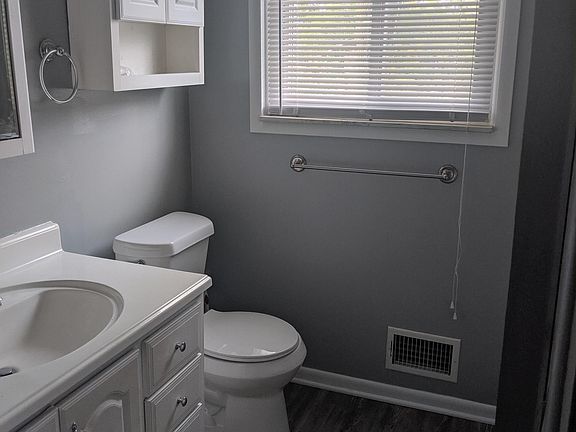 4th image of 6610 Ardsley Ct