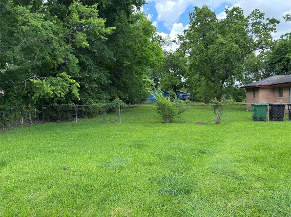 4429 Maggie St, Houston, TX 77051