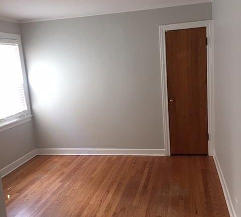4th image of 6221 N Albany Ave #1