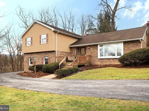 1359 Sandpiper Dr, State College, PA 16801