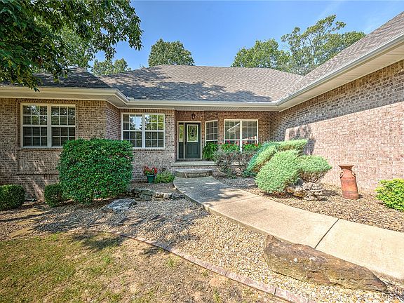 2nd image of 8 Morganshire Dr