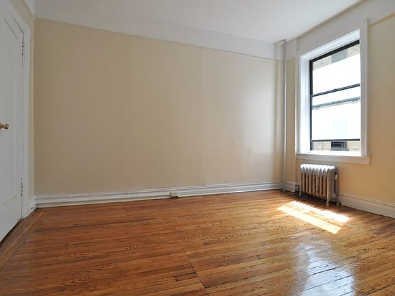 2nd image of 555 Ocean Ave APT 5G