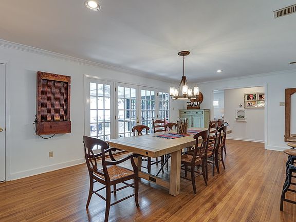 4th image of 4288 Charleswood Ave