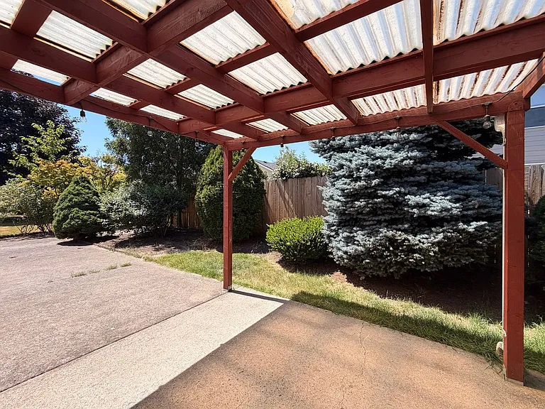 7349 Oneil Rd NE — Photo 28