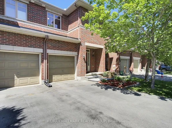 450 Sultan St, Ottawa, ON K4A 0K2