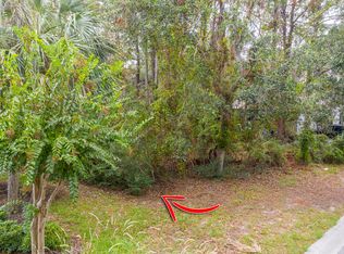 315 W Hudson Ave, Folly Beach, SC 29439