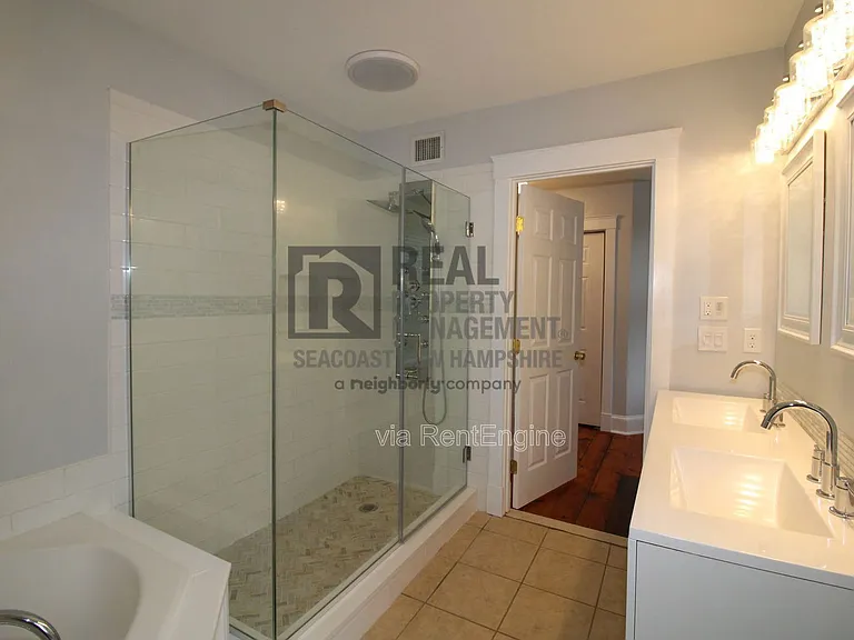586 Central Ave — Photo 14