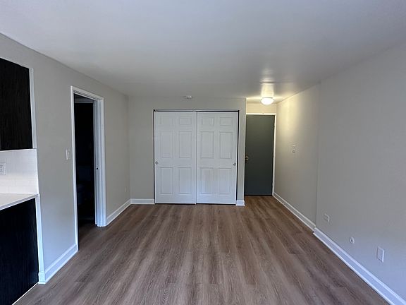 4th image of 6002 N Winthrop Ave APT 102