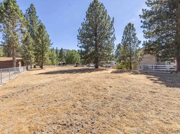 2146 Glencove Dr, Big Bear City, CA 92314