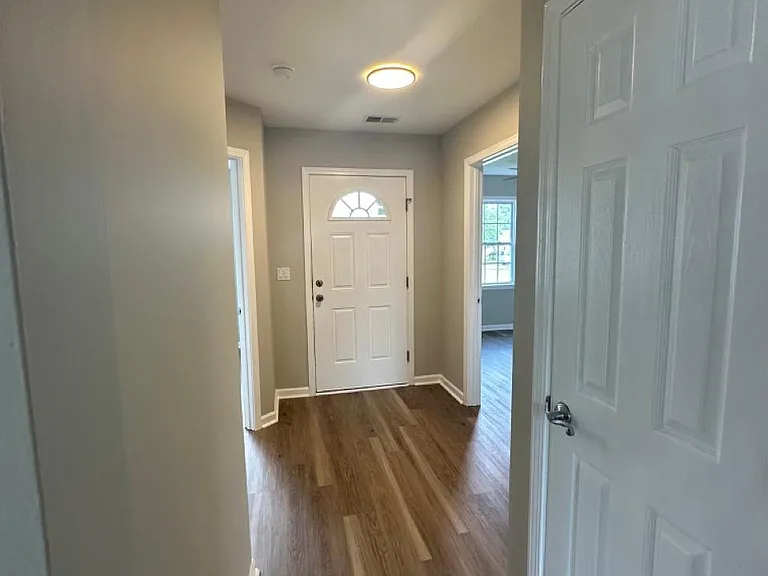 1553 Pine Harbor Way — Photo 2