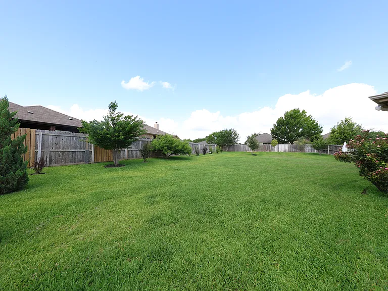 8413 Split Trail Cv — Photo 25