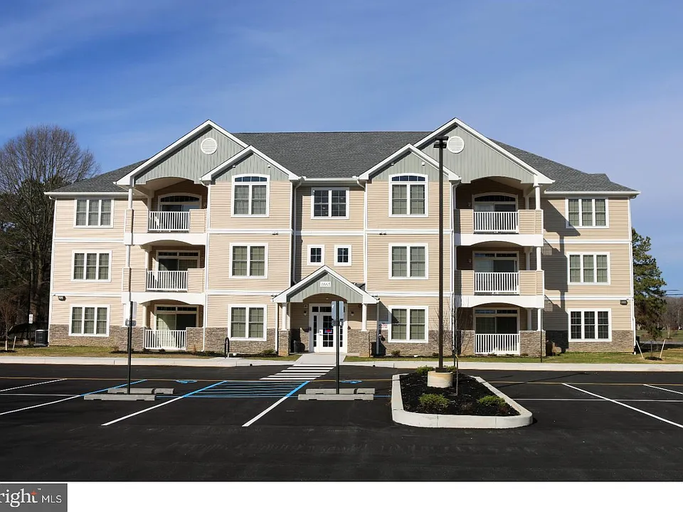 1665 Kenton Rd #101