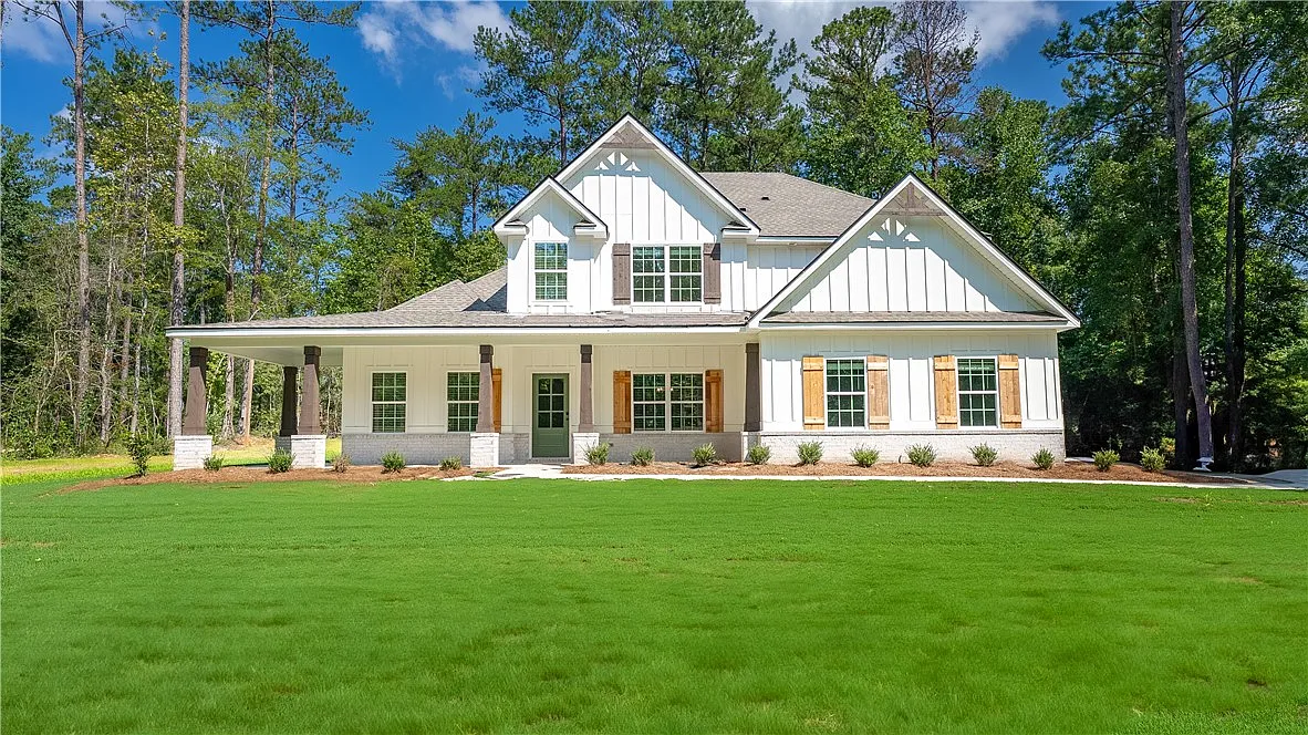 657 Lee Road 334 photo 1