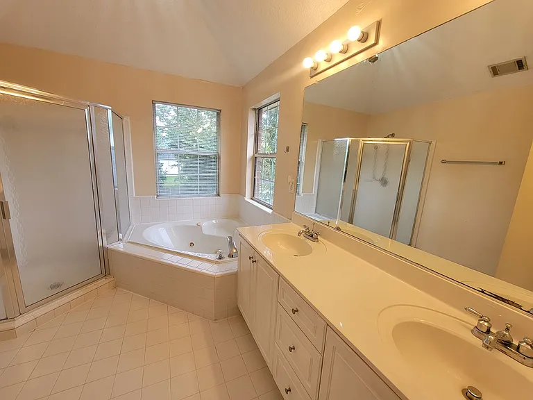 1063 Waltons Pass — Photo 25