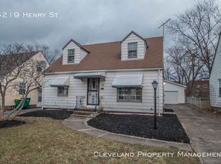 5219 Henry St, Maple Heights, OH 44137