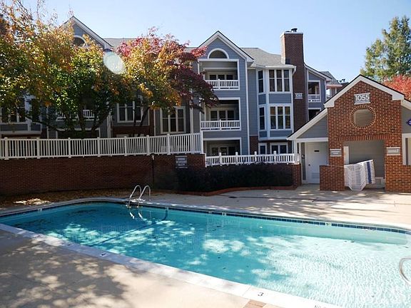 3rd image of 1081 Wirewood Dr APT 301