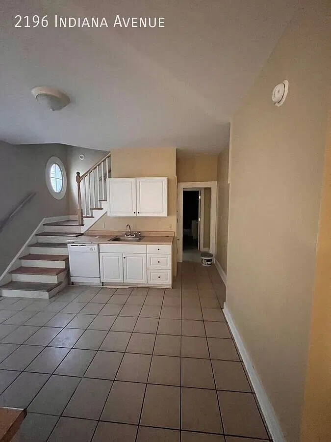 4 Bed 2 Bath Townhouse Available Fall 2027 — Photo 3