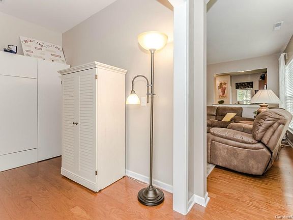 4th image of 9019 Smokey Hill Ln #2801