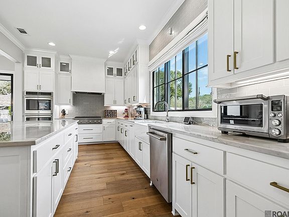 4th image of 1713 Longwood Dr