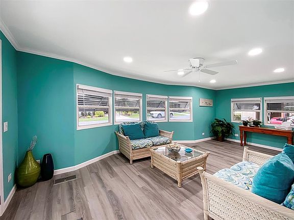 5th image of 164 ROYAL PALM DRIVE