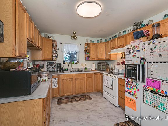 5th image of 1130 Acorn Cir