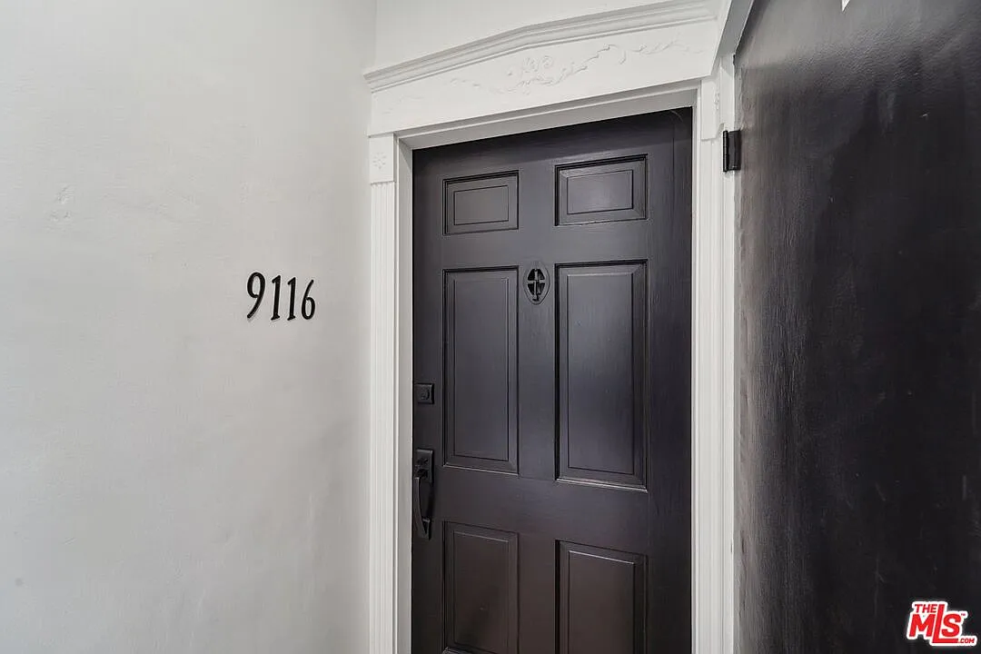 3 bed, 2.0 bath, 1552 sqft, $6,500 — Photo 3