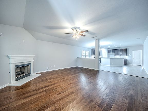 2nd image of 5735 Mountain Hollow Dr