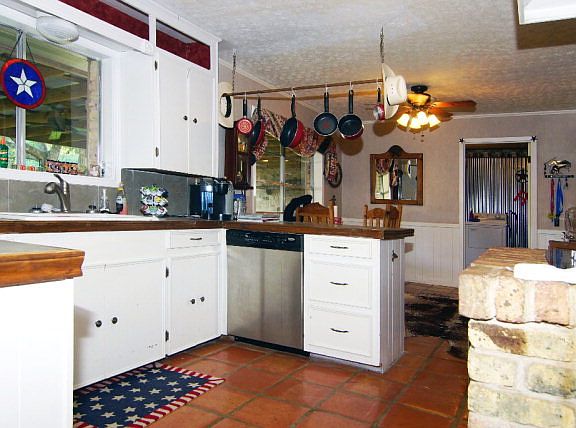 5th image of 714 Tranquillo Dr