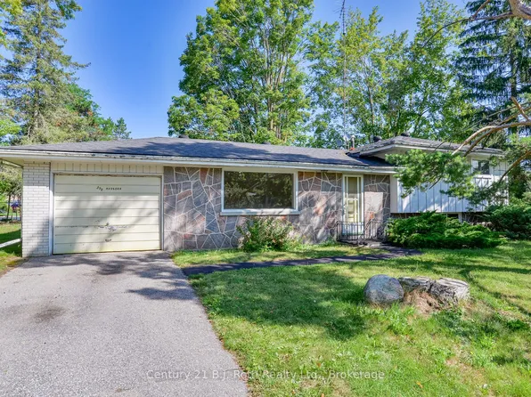 398 Old Muskoka Rd, Orillia, ON L3V 4G7