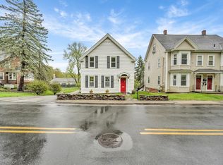 9 Monroe St, Amesbury, MA 01913