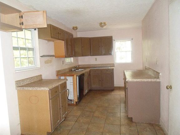 4th image of 16 Upatoie Dr