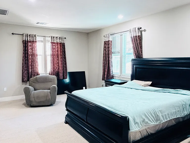 Master-Bedroom