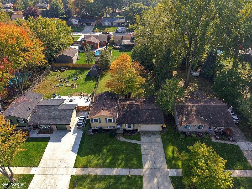 34310 Lakewood Dr, photo 30