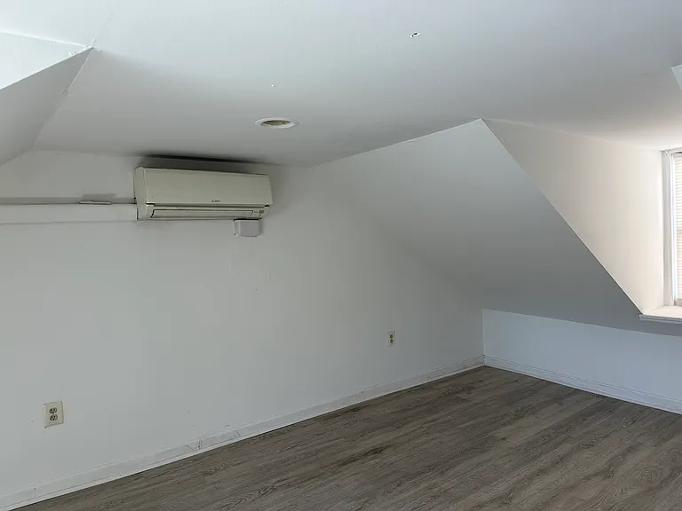 1003 S Charles St #2 — Photo 9