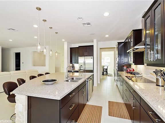 4th image of 8207 Chilton Dr