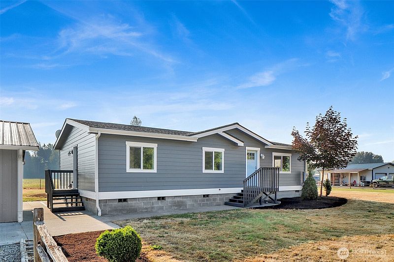 3rd image of 7633 Avery Lane