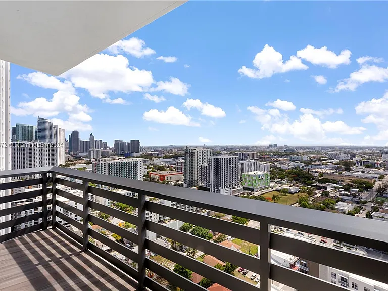 460 NE 28th St #2808 — Photo 10