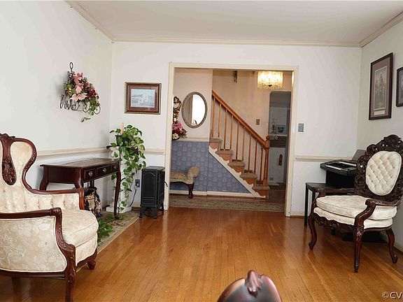 4th image of 177 Sheppard Dr