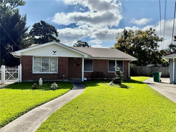 16 Donald Ct, Metairie, LA 70003