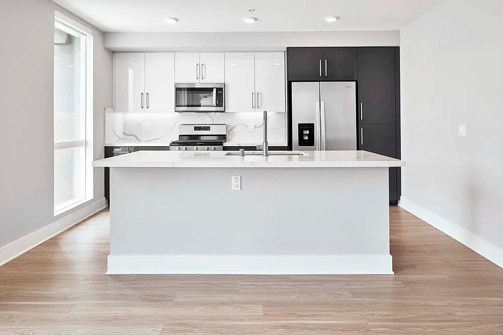 The Linden — Photo 1