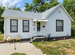 916 3rd St SE, Minot, ND 58701