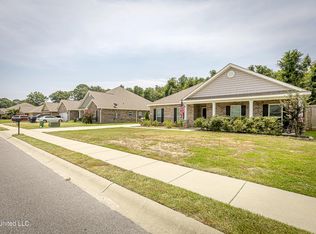 6417 Chickory Way, Ocean Springs, MS 39564