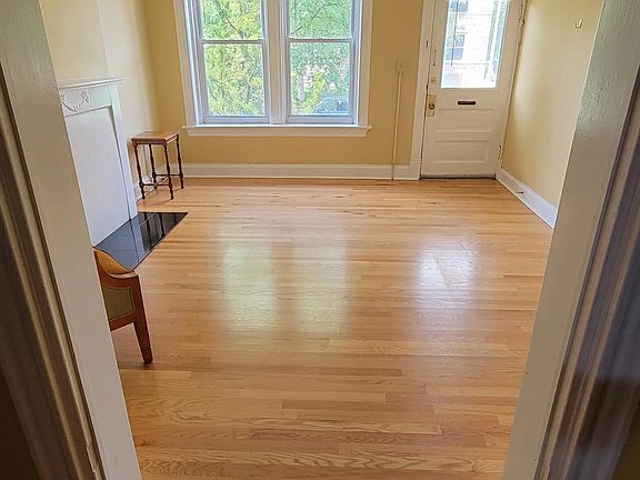 5th image of 4102 Botanical Ave #A