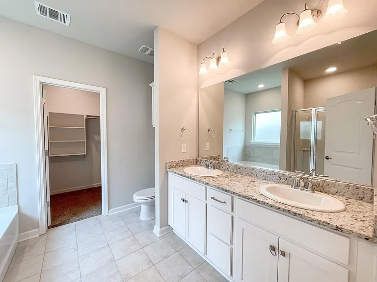 7646 Antebellum Ave — Photo 12